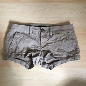 american eagle khaki shorts